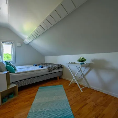 Charming 4-bedroom In *