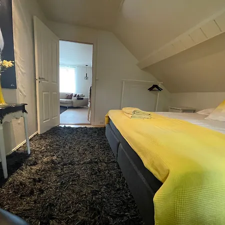 아파트 Charming 4-bedroom In 스타방에르