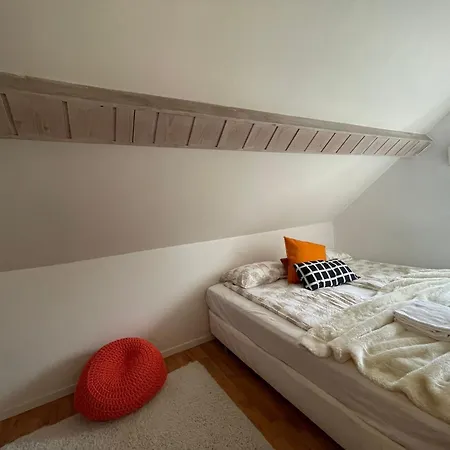 Charming 4-bedroom In 아파트 *