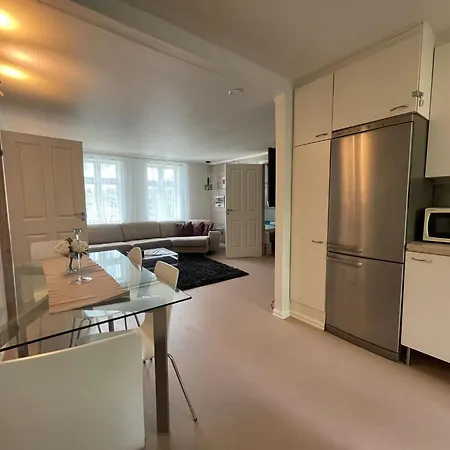 Charming 4-bedroom In *