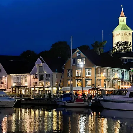 At Ap2 And Cozy 3 Apartmán *