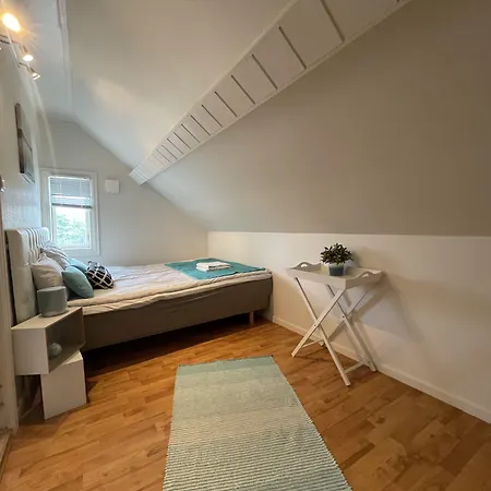 Charming 4-bedroom In 아파트 *